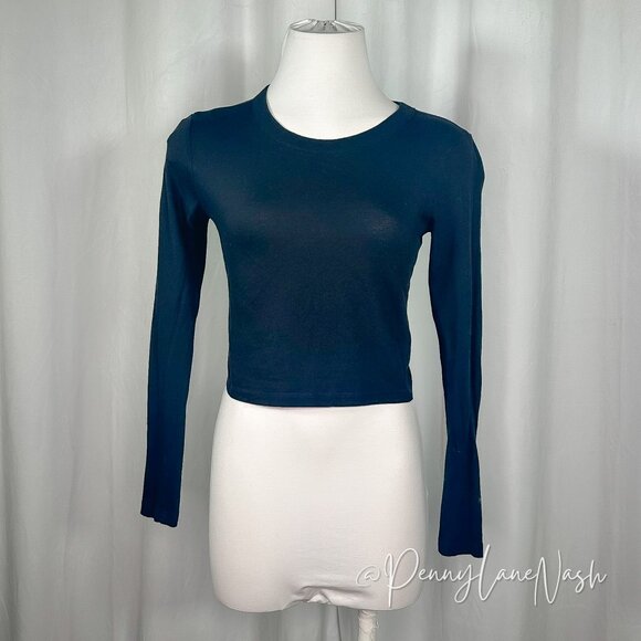 Forever 21 Tops - Forever21 Long Sleeve Cropped Top Tee Black